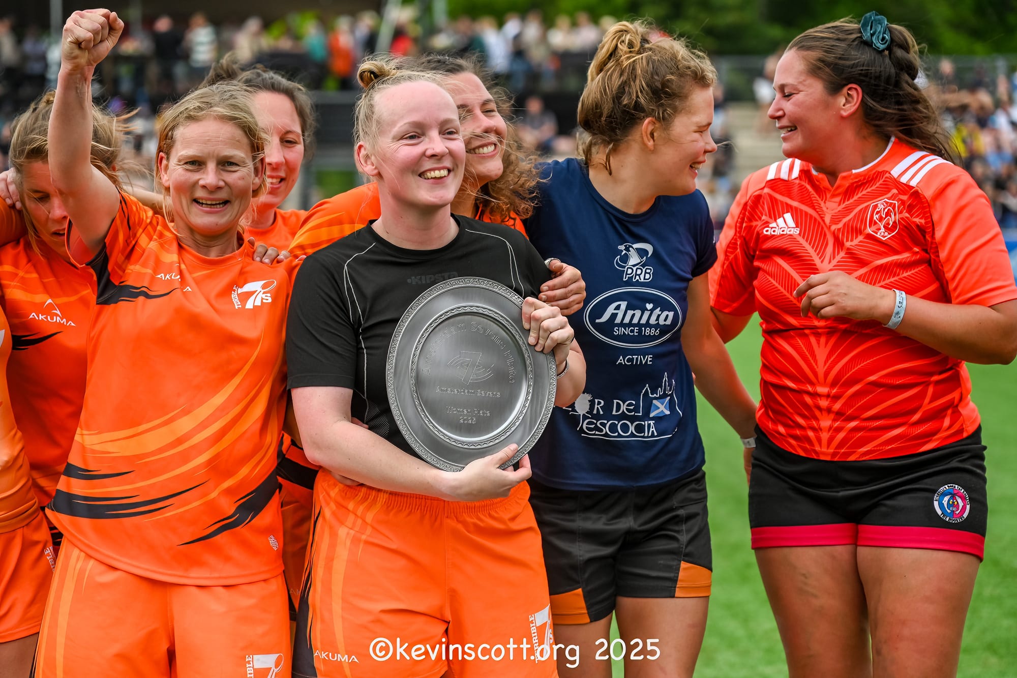 Women’s Social Shield winners with the plate at the 2025 Amsterdam Sevens
